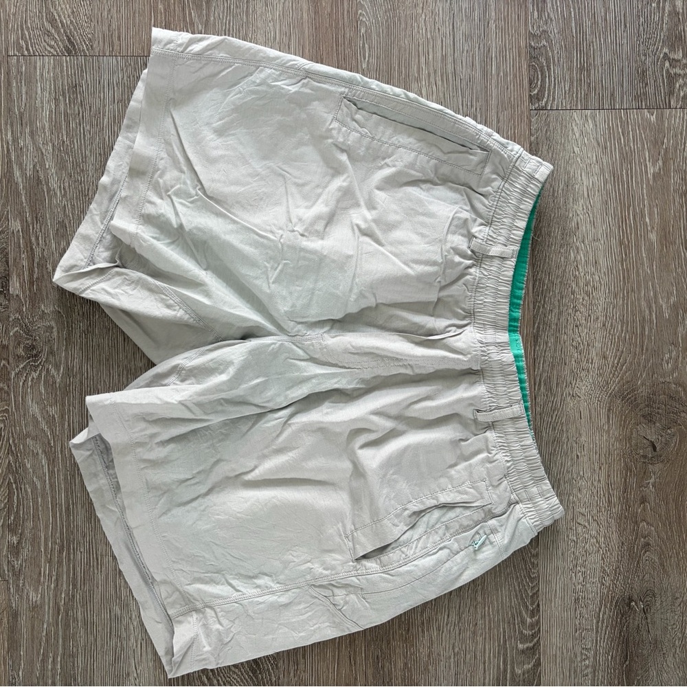 Birddogs Light Gray Athletic Shorts